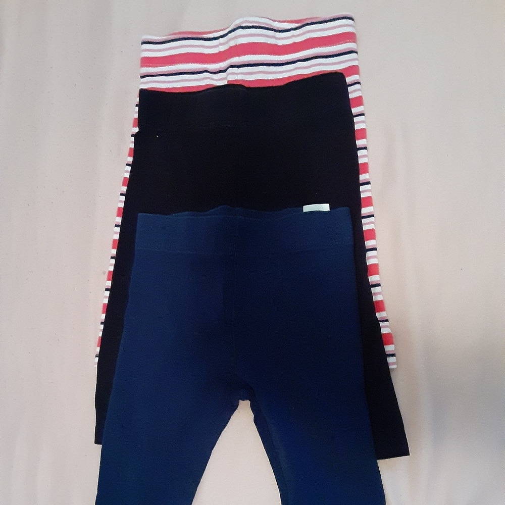 3 pair of leggings